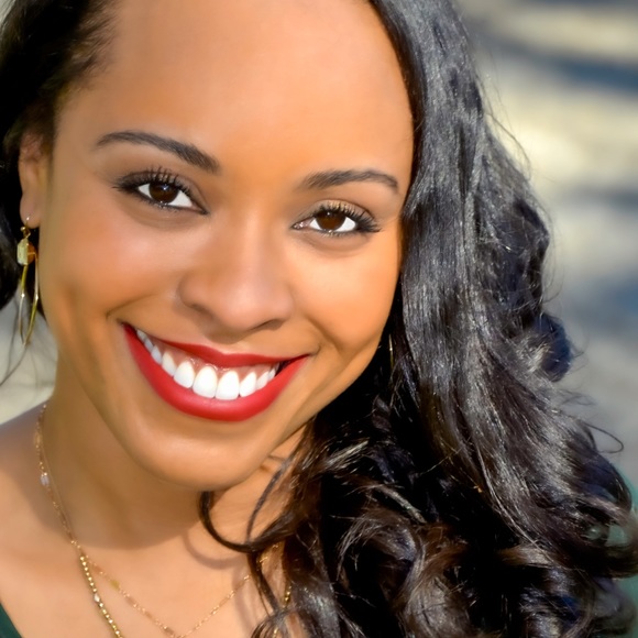 Meet your Posher, Dania - Picture 1 of 1